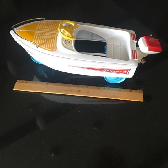 Diecast Metal Motorboat Pedalcar - Picture 3 of 9